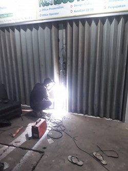 Service folding gate kuningan